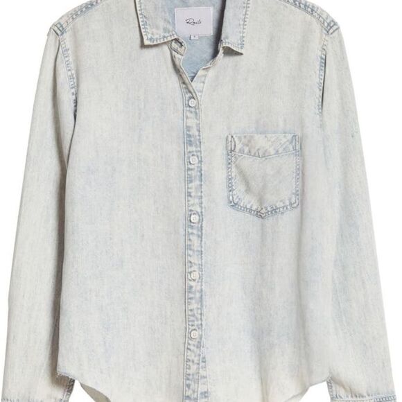 Rails NWT Ingrid Raw Hem Chambray Shirt in Light Acid Wash Size Small - Picture 8 of 13